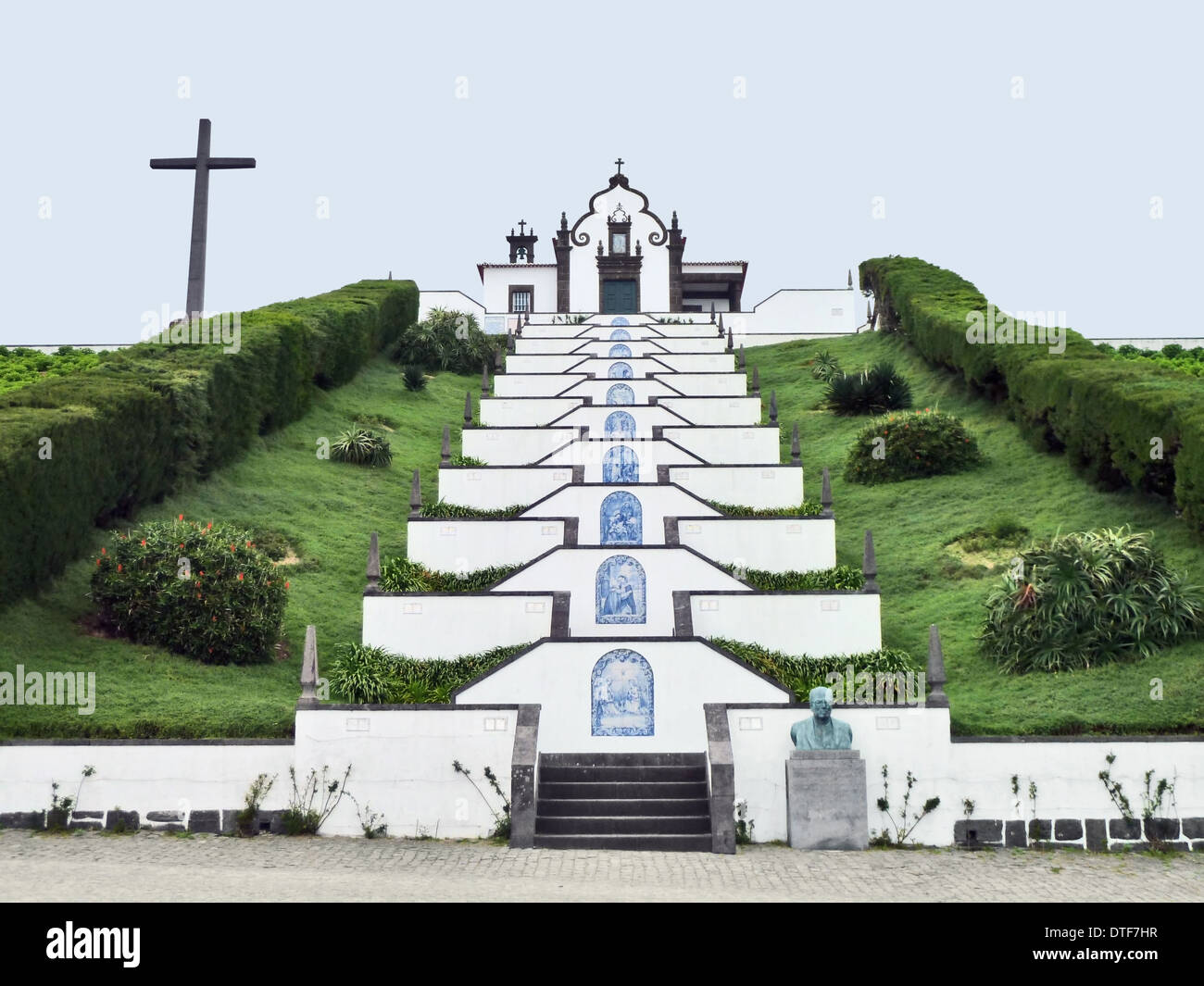 Chiesa di São Miguel Island, la più grande isola dell'arcipelago delle Azzorre, che è un gruppo di isole di origine vulcanica Foto Stock