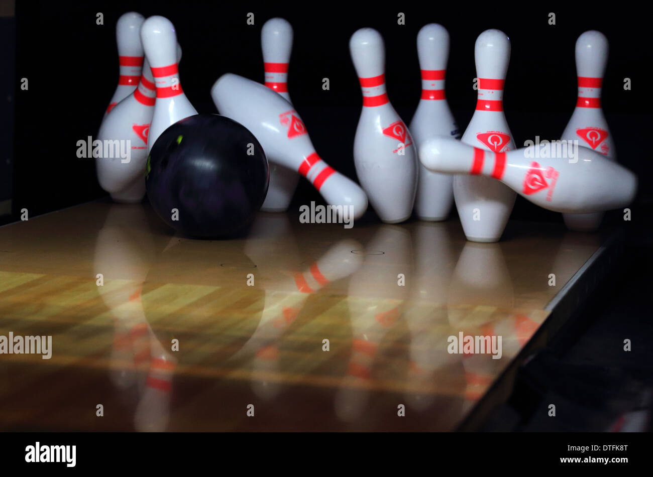 Berlino, Germania, ha colpito il bowling Foto Stock