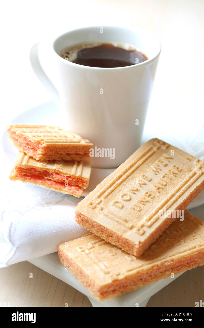 Tazza di caffè e wafer Foto Stock