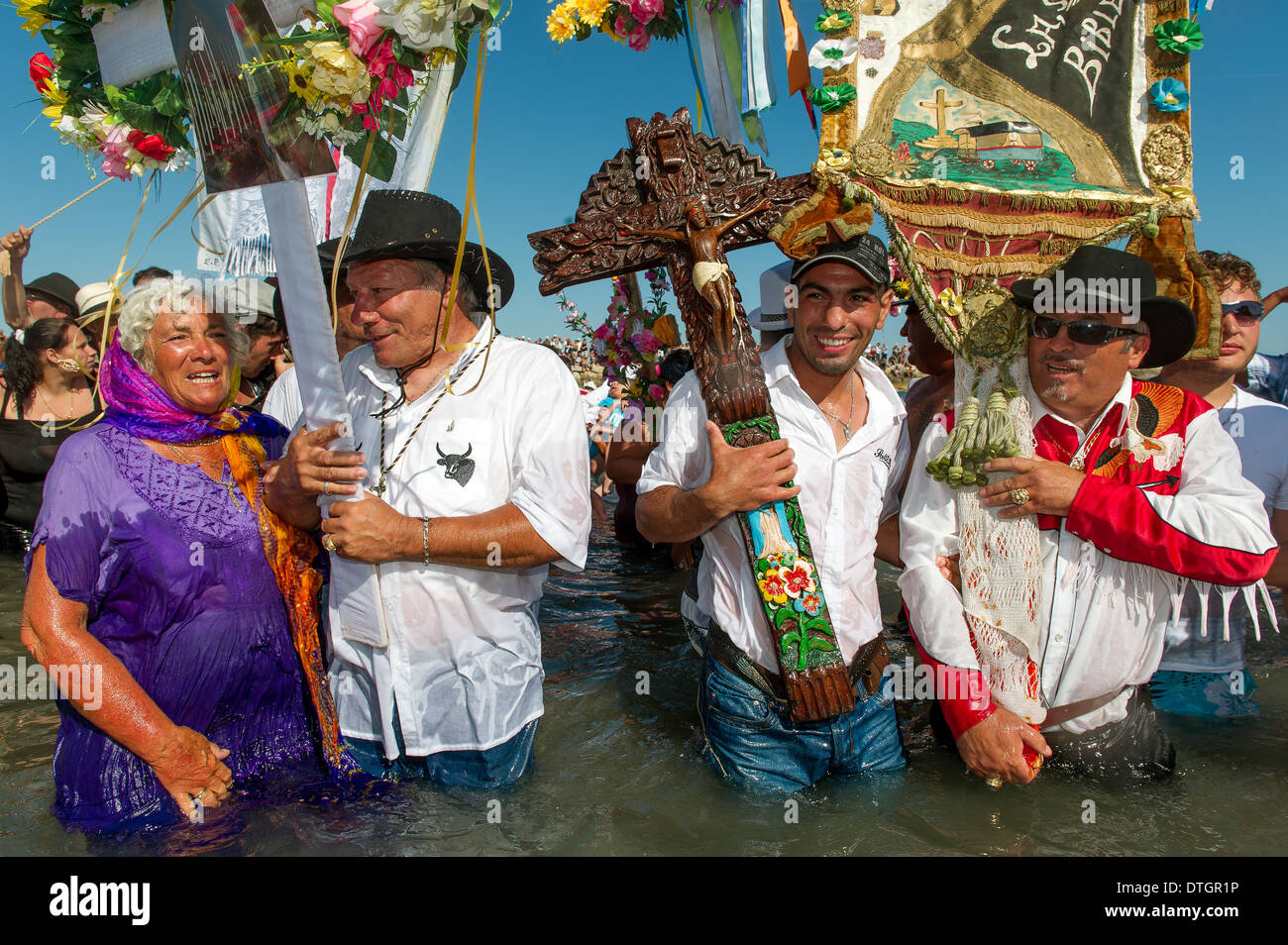 Europa, Francia, Bouche-du-Rhone, 13, Saintes-Maries-de-la-Mer, pellegrinaggio degli zingari. Foto Stock