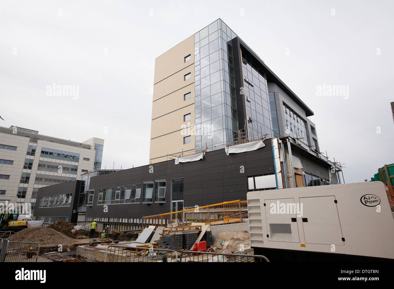 Lavori di costruzione e sviluppo del nuovo Istituto di Scienze della Vita a Swansea university nel South Wales UK. Foto Stock