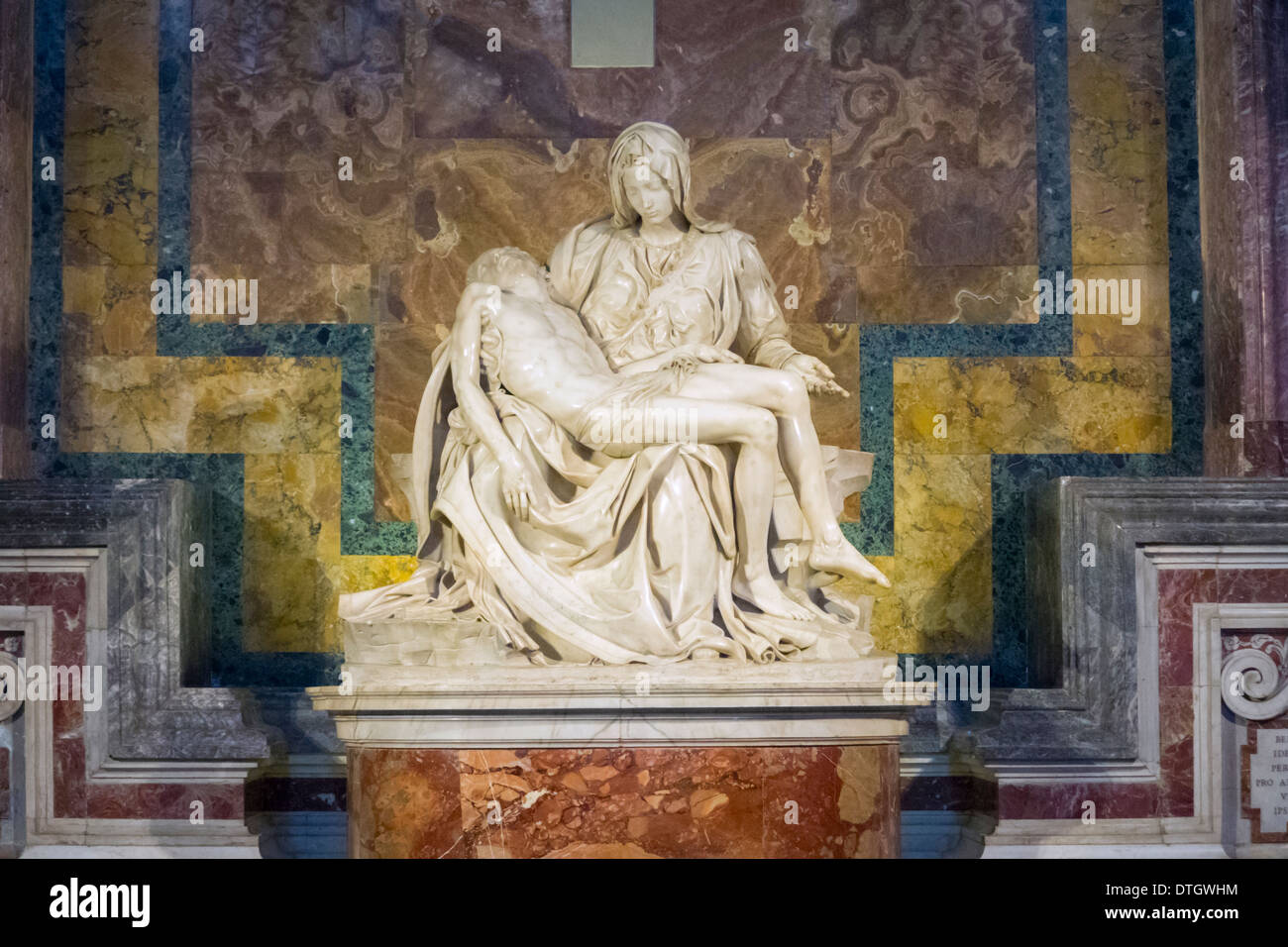 La pietà michelangelo immagini e fotografie stock ad alta risoluzione