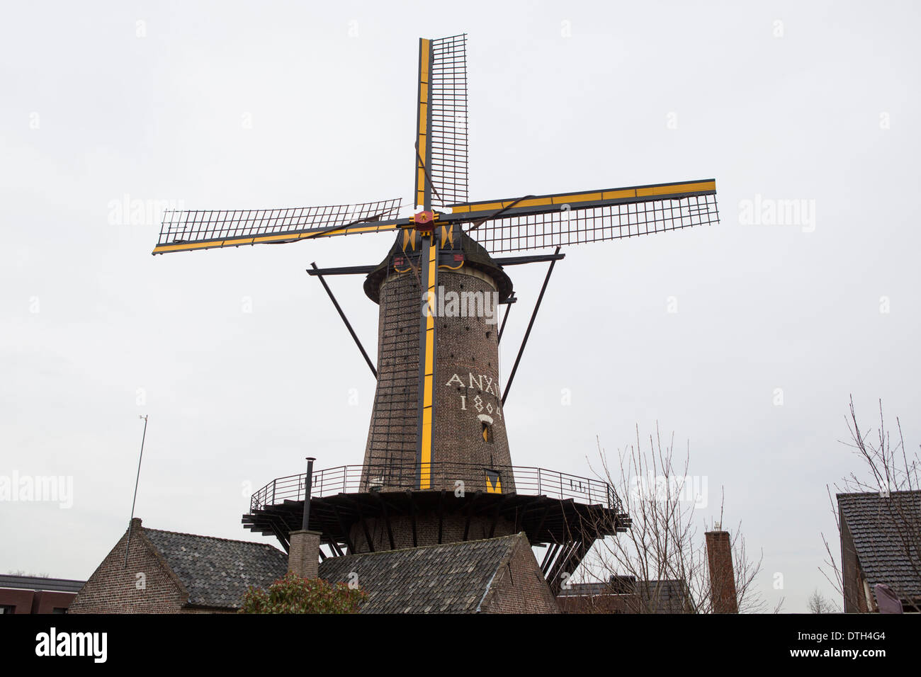 Grainmill 'Napoleonsmolen' o di Napoleone mulino nella città di Hamont in Belgio. Il mulino è stato costruito in 1804 Foto Stock