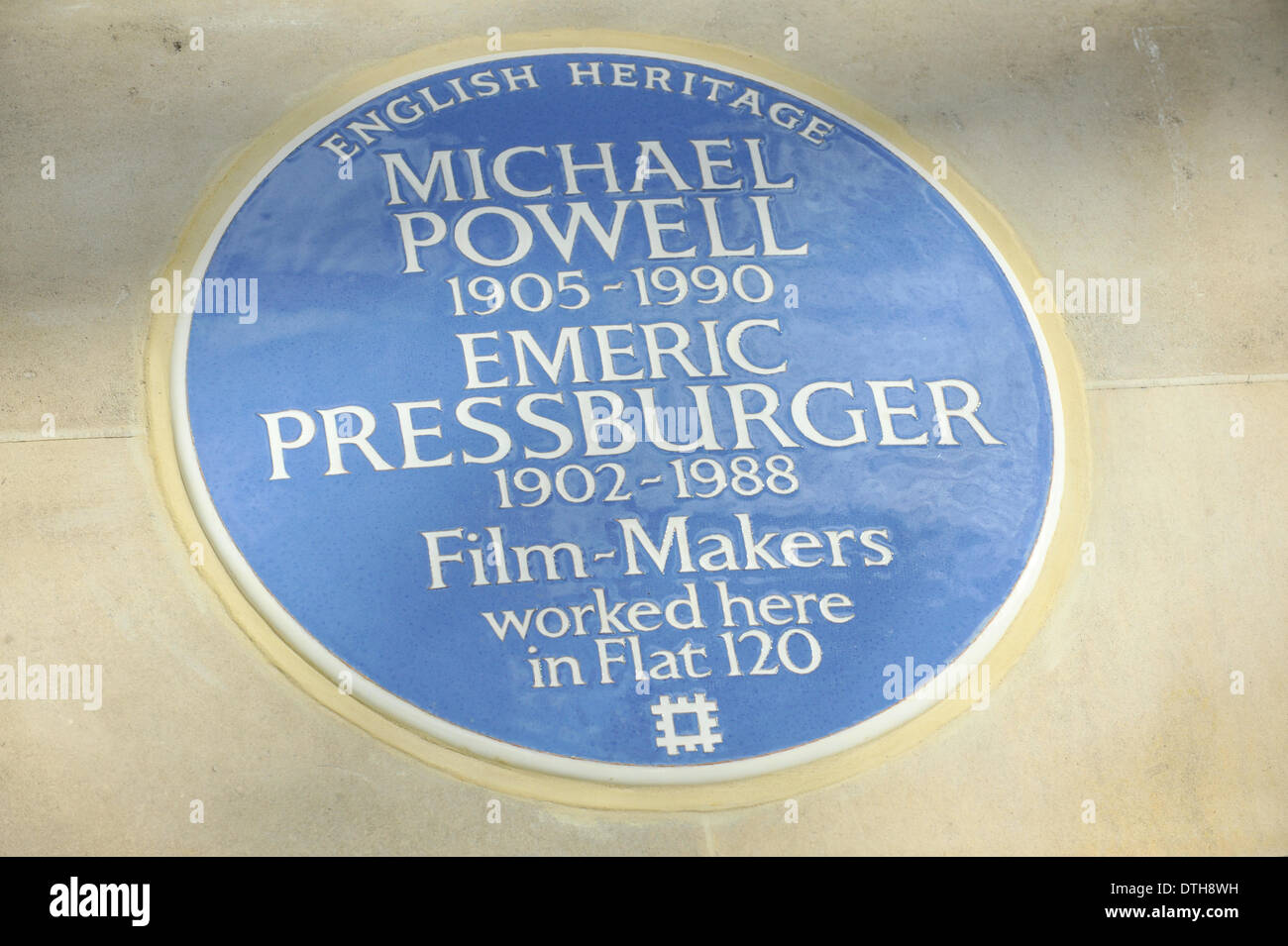 Il Dorset House, Gloucester Place, Londra, Regno Unito. 18 febbraio 2014. La targa blu per Michael Powell e Emeric Pressburger recentemente svelato da Martin Scorcese. Credito: Matteo Chattle/Alamy Live News Foto Stock