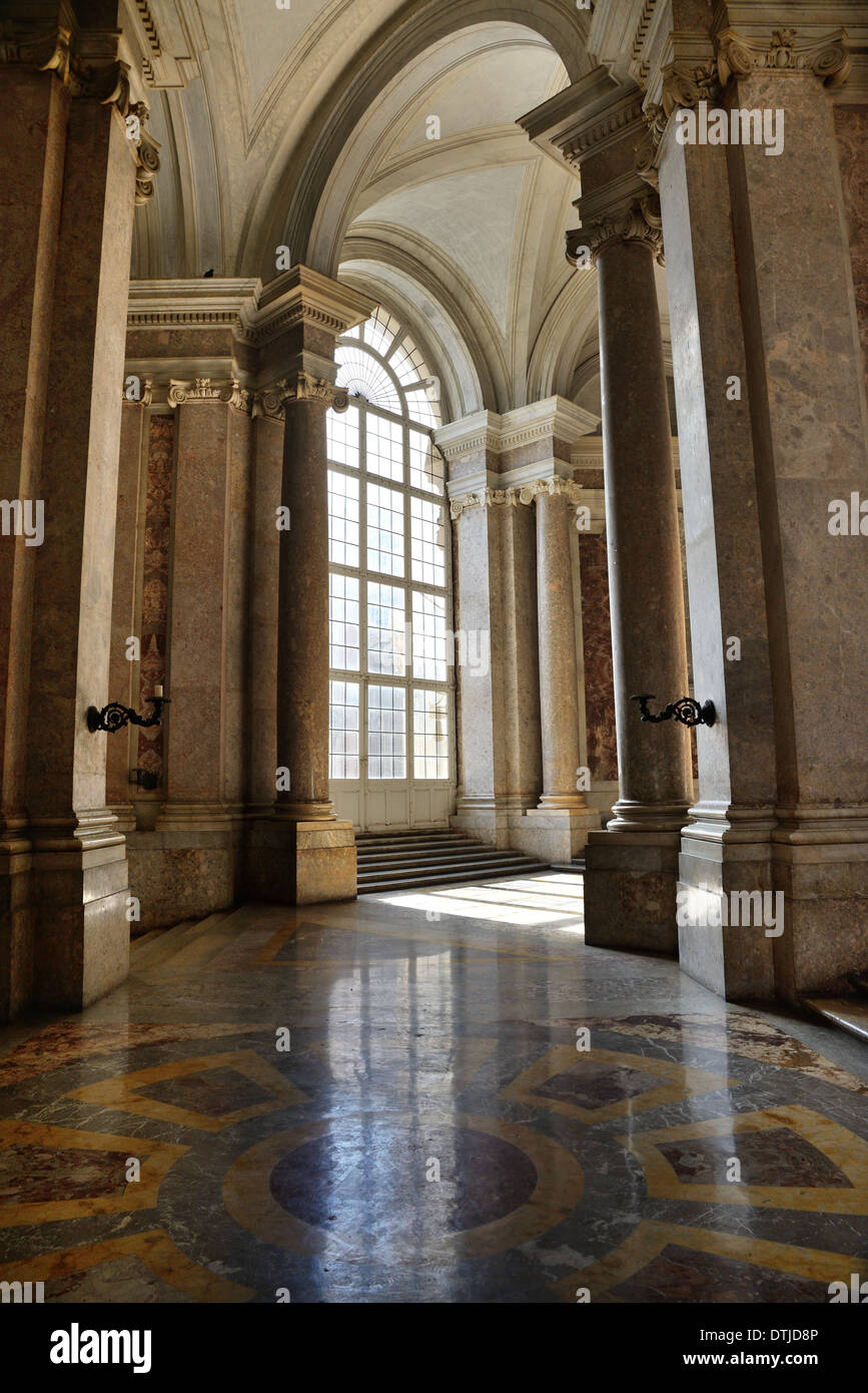 Interno del palazzo reale di caserta costruito da Vanvitelli Foto Stock