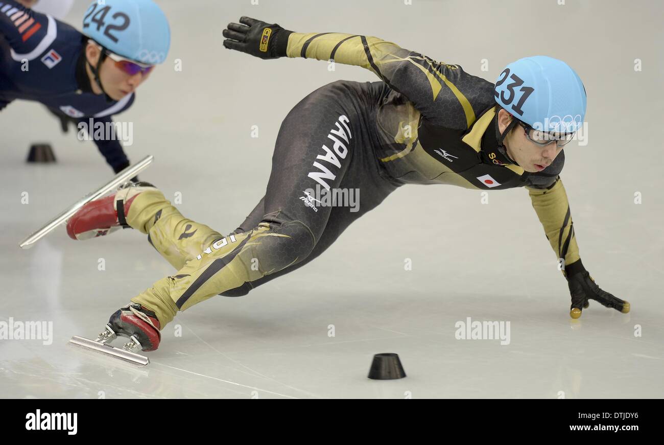 Sochi, Russia. 18 febbraio 2014. Satoshi Sakashita (JPN) in calore 1. Mens 500m Short Track - Qualifica - pattinaggio Iceberg palace - Olympic Park - Sochi - Russia - 18/02/2014 Credit: Sport In immagini/Alamy Live News Foto Stock