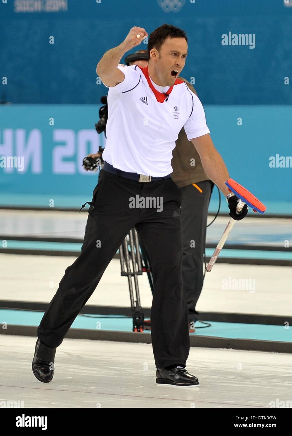 Sochi, Russia. Il 19 febbraio 2014. Mens Curling semi-finale - GBR v SWE - Ice Cube curling center - Olympic Park - Sochi - Russia - 19/02/2014 Credit: Sport In immagini/Alamy Live News Foto Stock