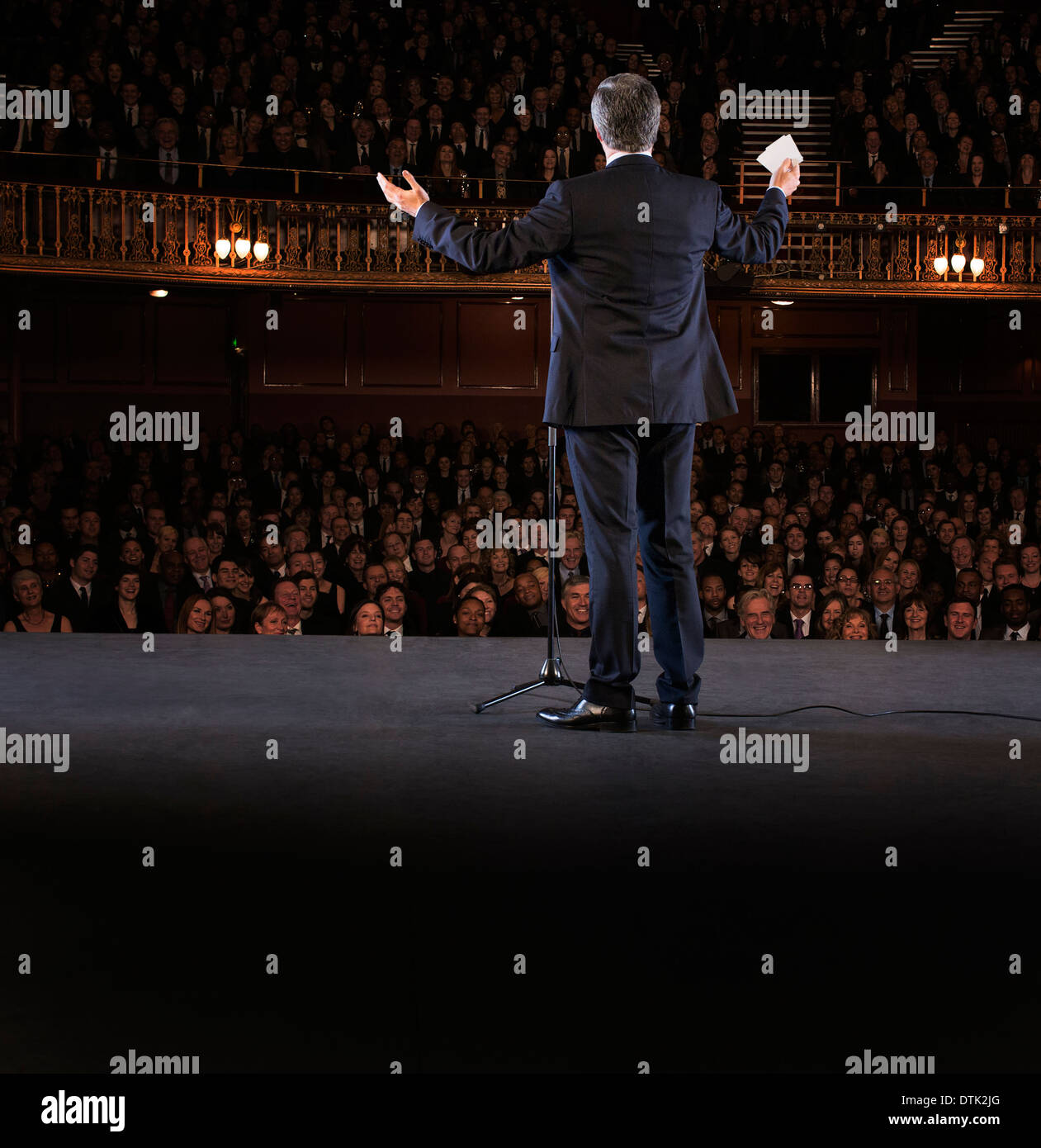 Attore sul palcoscenico del Teatro Foto Stock