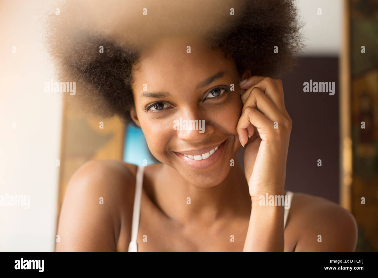 Close up di donna faccia sorridente Foto Stock