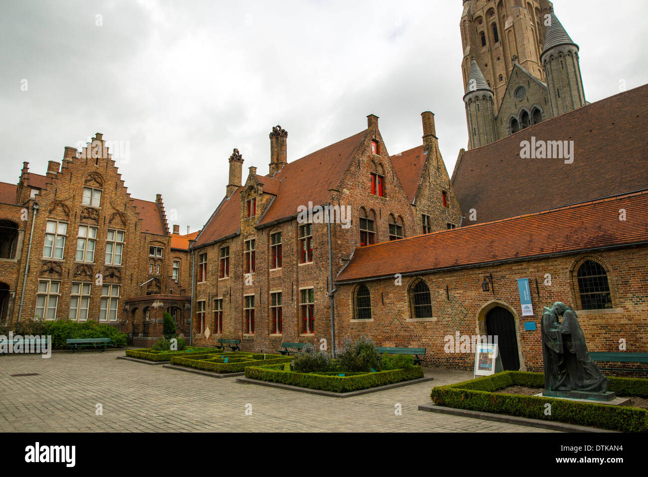 Gli edifici storici di Saint John's Hospital (sito Oud Sint-Jan) in Bruges Belgio Foto Stock