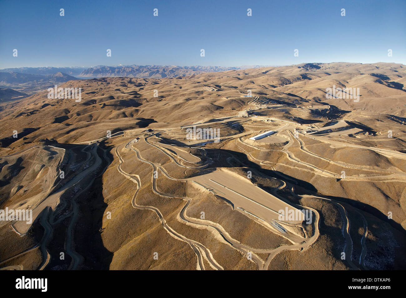 La Fattoria di neve (snow park e il test del veicolo), vicino a Wanaka, Otago, South Island, in Nuova Zelanda - aerial Foto Stock