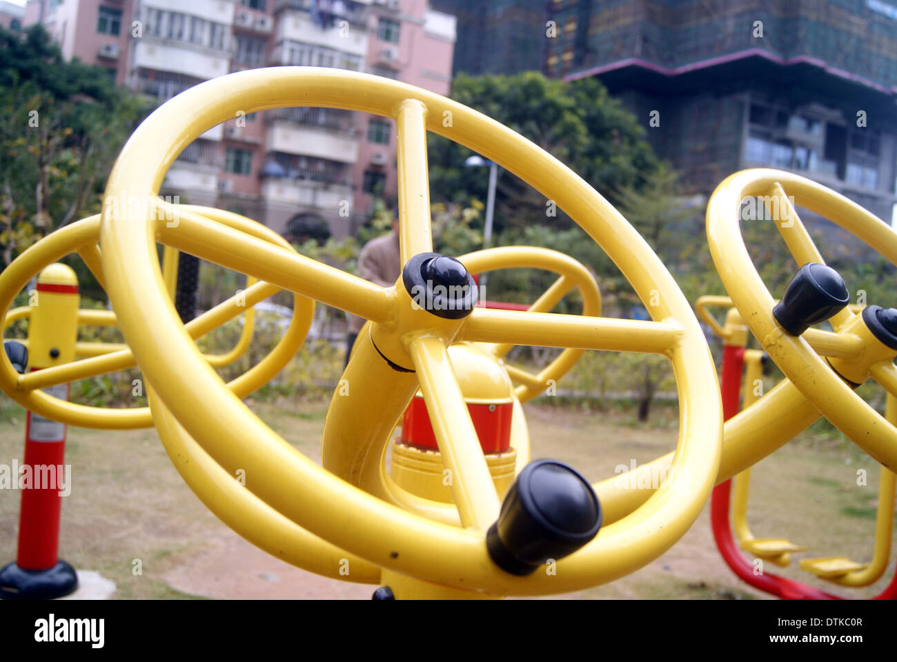 Le attrezzature per il fitness e strutture sportive, in cinese della zona residenziale Foto Stock