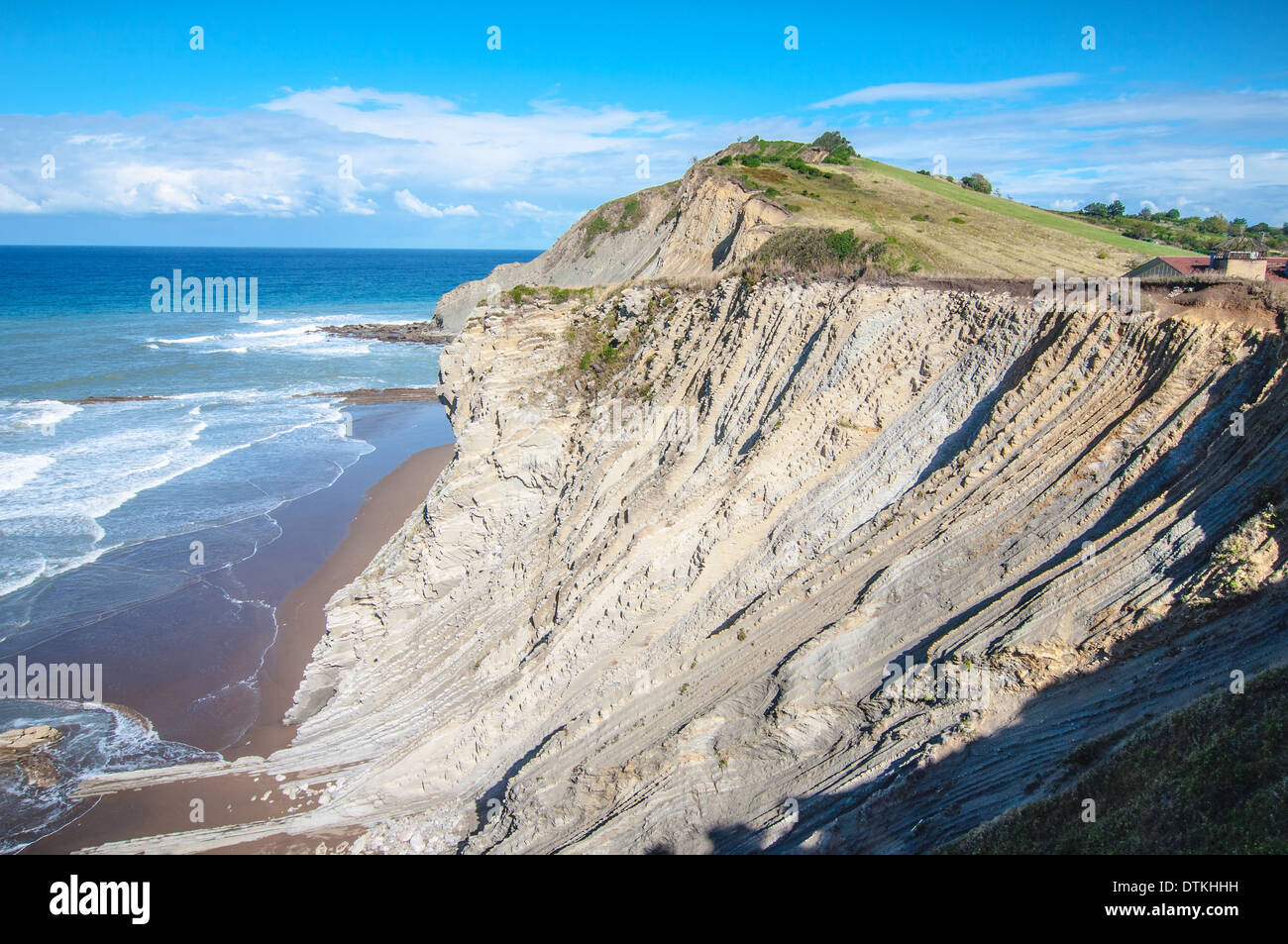 Scogliere in Zumaia su una costa Basca, Spagna Foto Stock