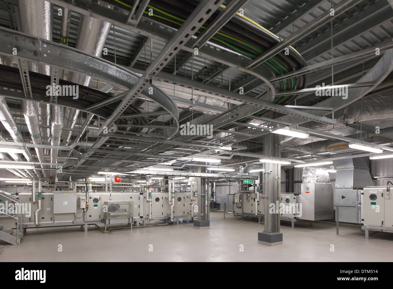 Impianto sala nel seminterrato Foto Stock