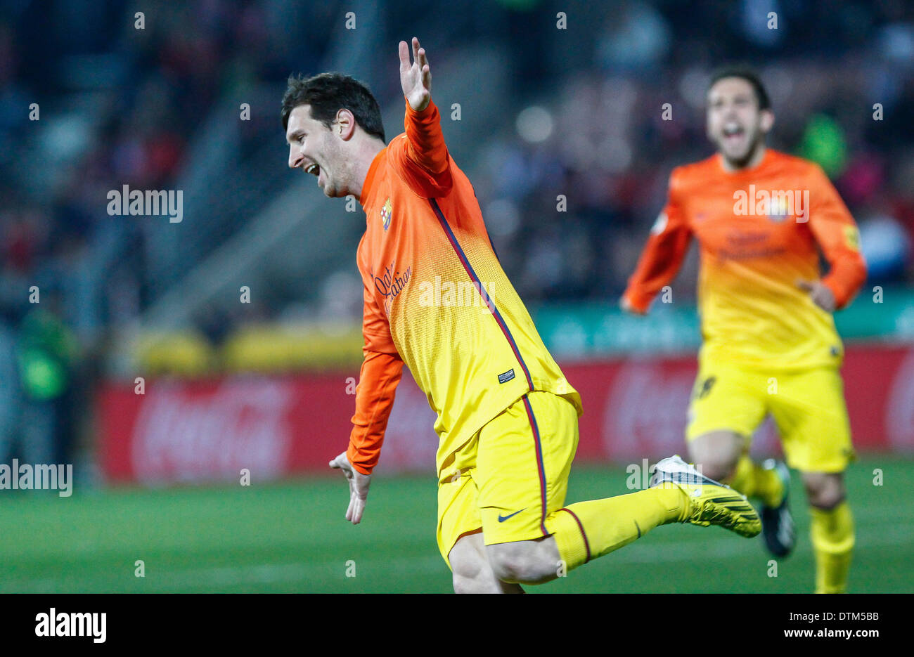 Granada, Spagna. Messi segna il gol vincente durante una partita di LaLiga contro la Granada CF a los Carmenes Stadium. Credito: ABEL F. ROS/Stock Alamy Foto Stock