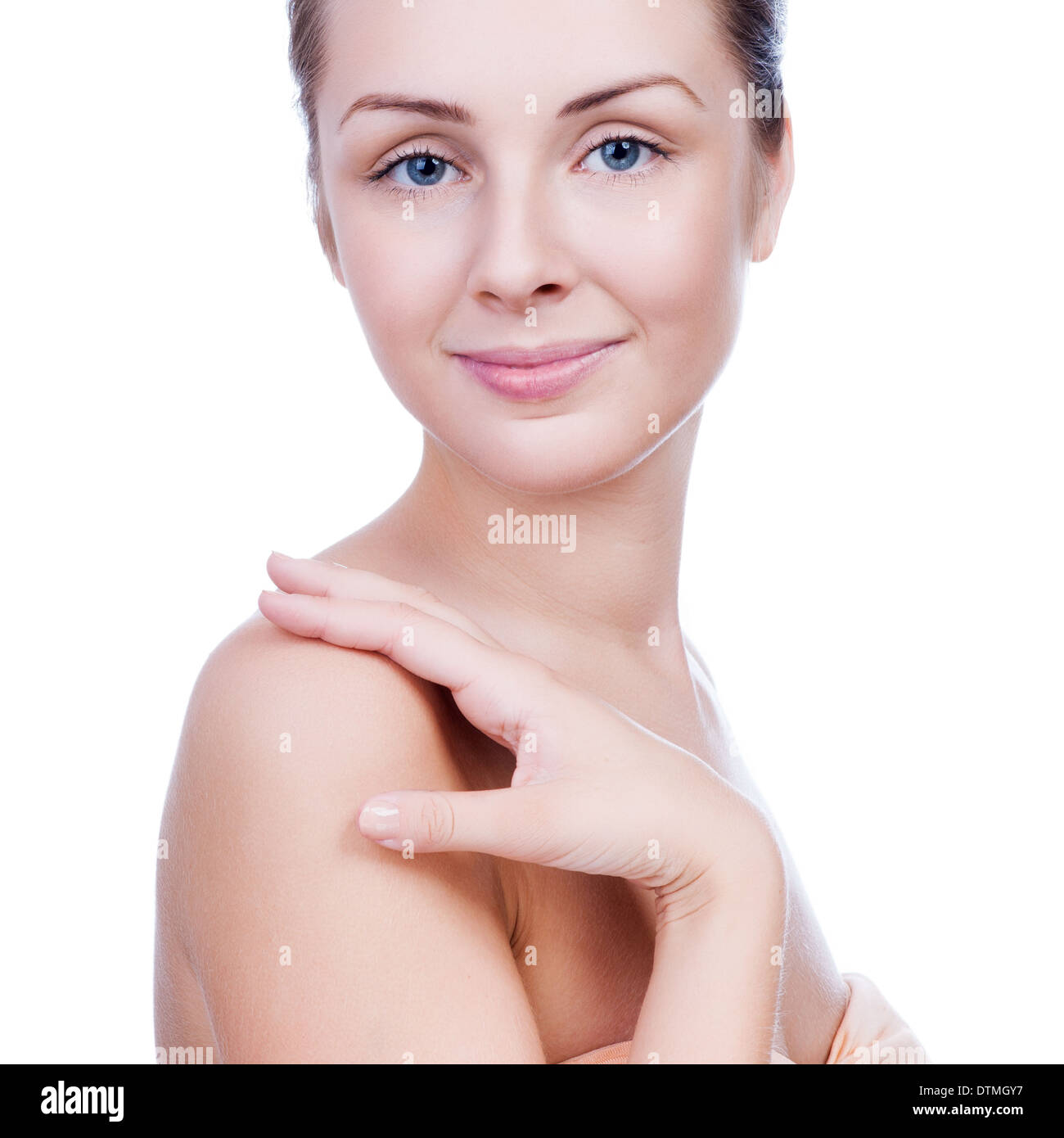Bel volto del giovane donna adulta con pulire la pelle fresca - isolato su bianco Foto Stock