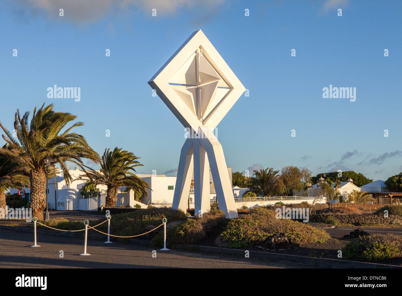 Wind toy (Juguete del viento), scultura da Cesar Manrique. Tahiche, Lanzarote Foto Stock