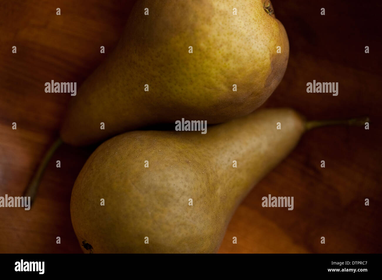 Le pere in ciotola still life Foto Stock