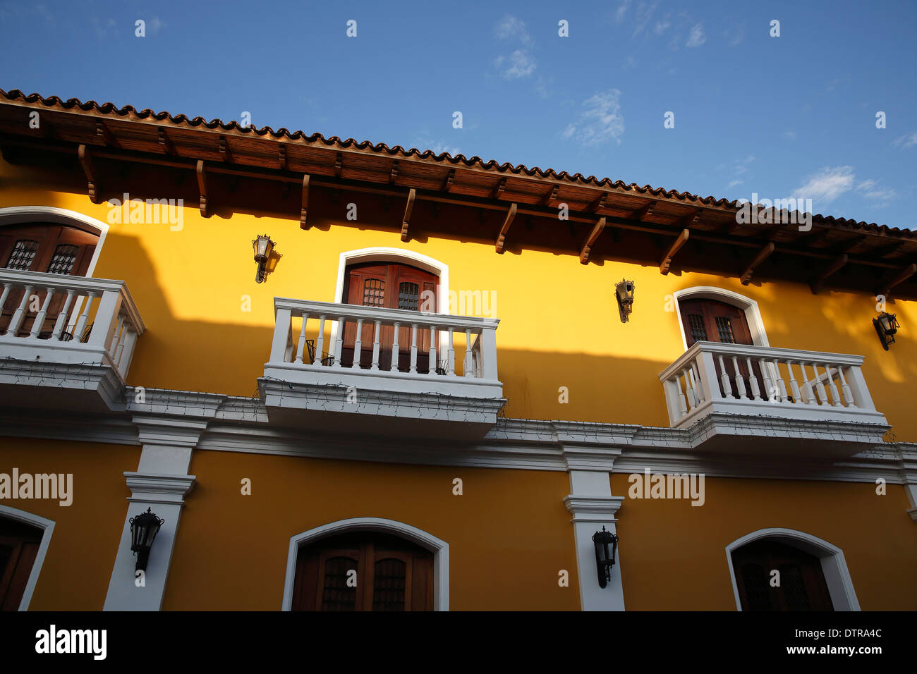 Restaurato edificio coloniale, Granada Nicaragua Foto Stock