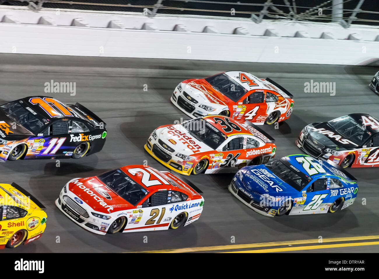 Daytona Beach, Florida, Stati Uniti d'America . 23 feb 2014. Daytona Beach, NC - Feb 23, 2014: la NASCAR Sprint Cup Series le squadre a prendere il via per la cinquantaseiesima annuale di Daytona International Speedway al Daytona International Speedway di Daytona Beach, NC. Credito: csm/Alamy Live News Foto Stock