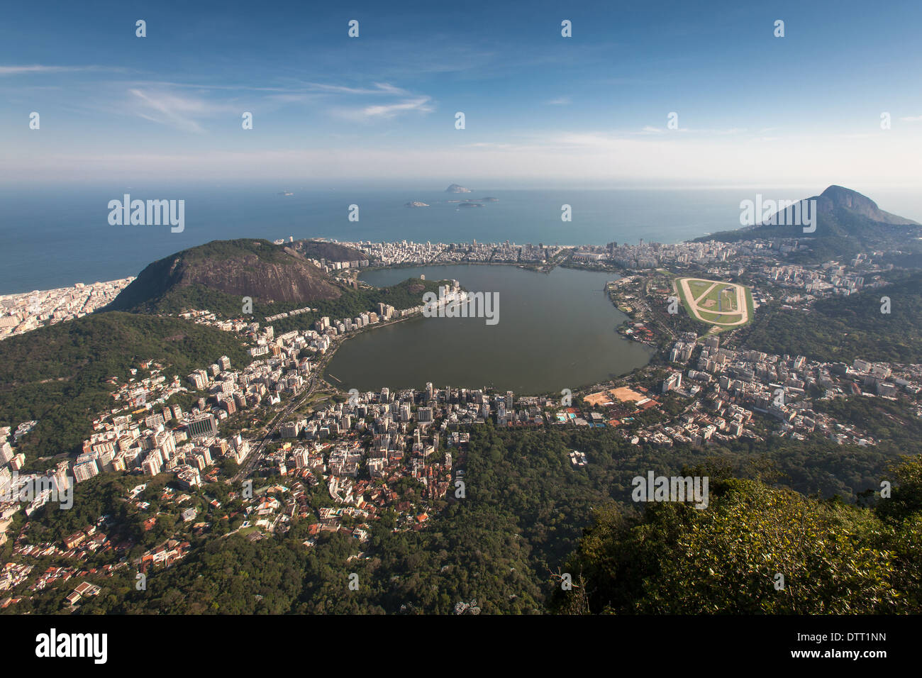 Ipanema vista dal Corcovado, Laguna Rodrigo de Feitas, Rio de Janeiro, Brasile Foto Stock