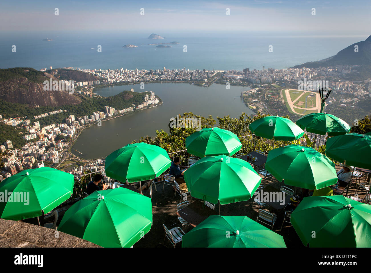 Ipanema vista dal Corcovado, Laguna Rodrigo de Feitas, Rio de Janeiro, Brasile Foto Stock