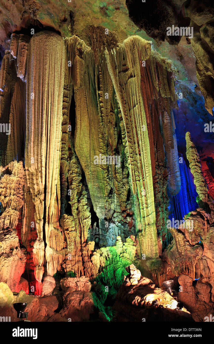 Grotta di stalattiti e Foto Stock