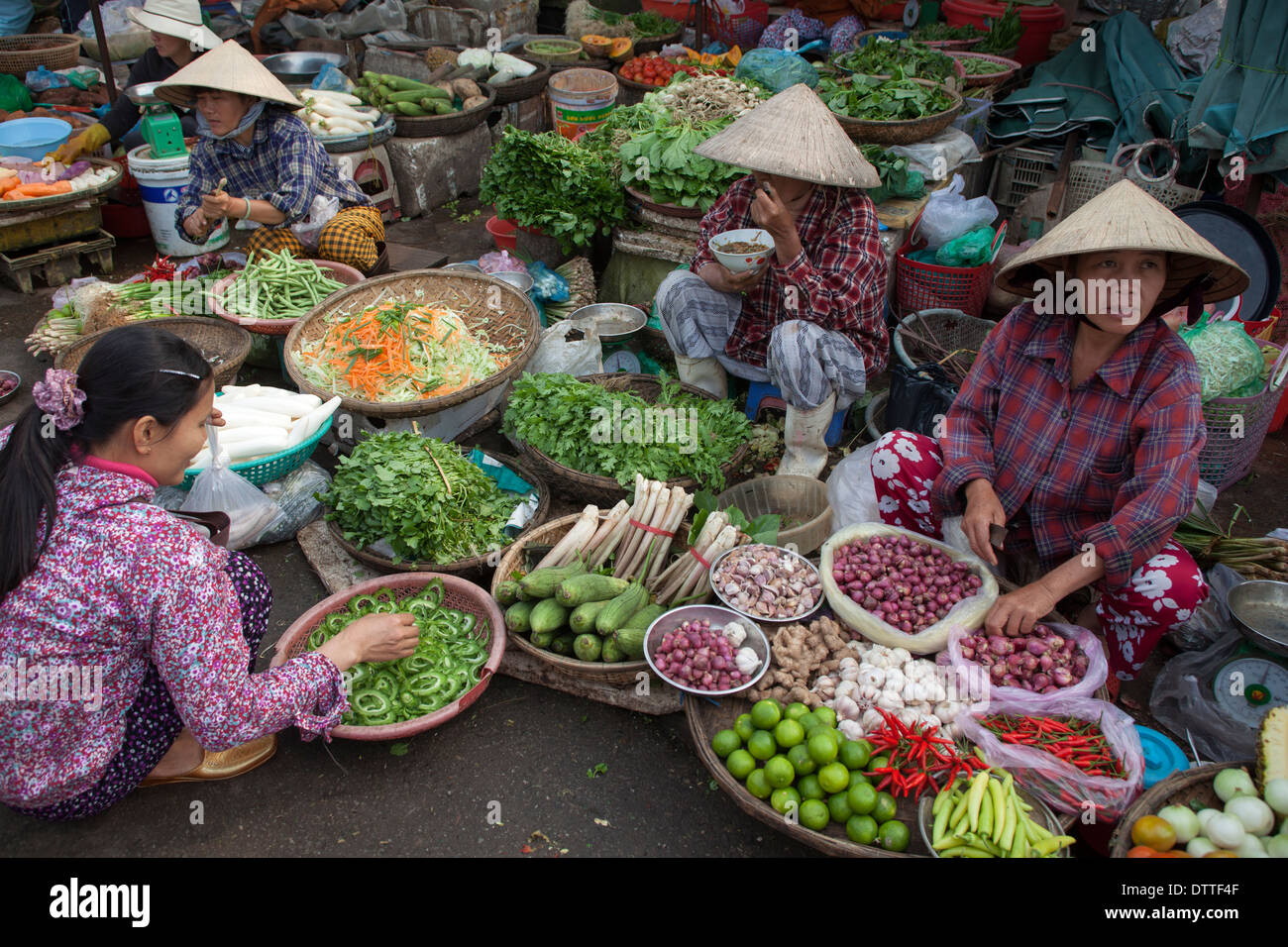 Dong Ba Market di Hue in Vietnam Foto Stock