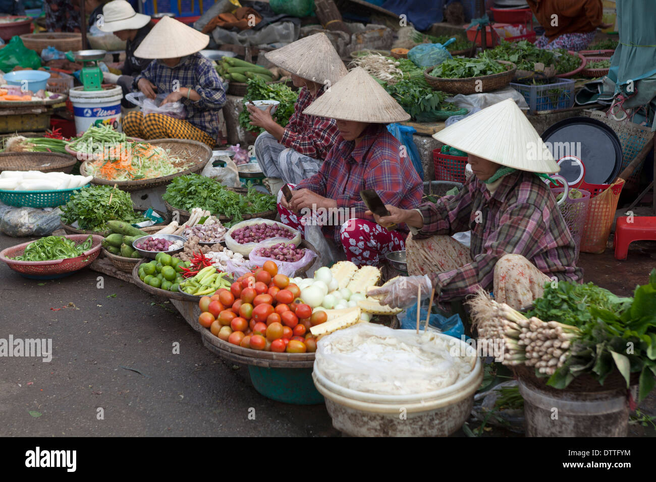 Dong Ba Market di Hue in Vietnam Foto Stock