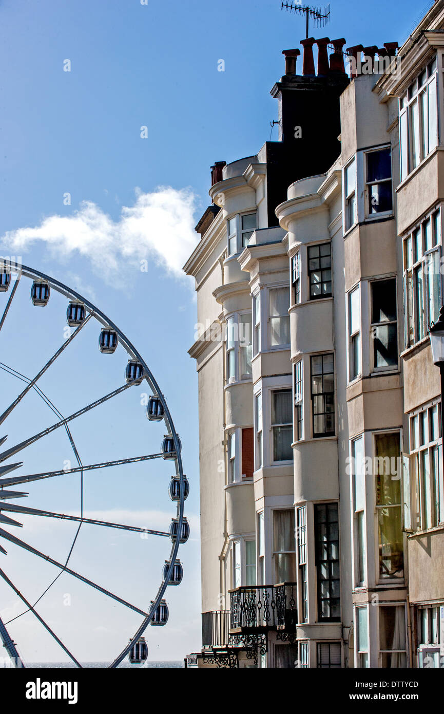 Brighton della ruota in corrispondenza del fondo della Madera luogo in Kemp Town Foto Stock