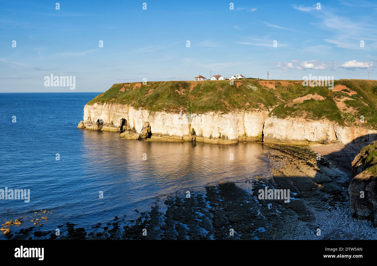 Una serata estiva a Thornwick Bay, Flamborough Foto Stock