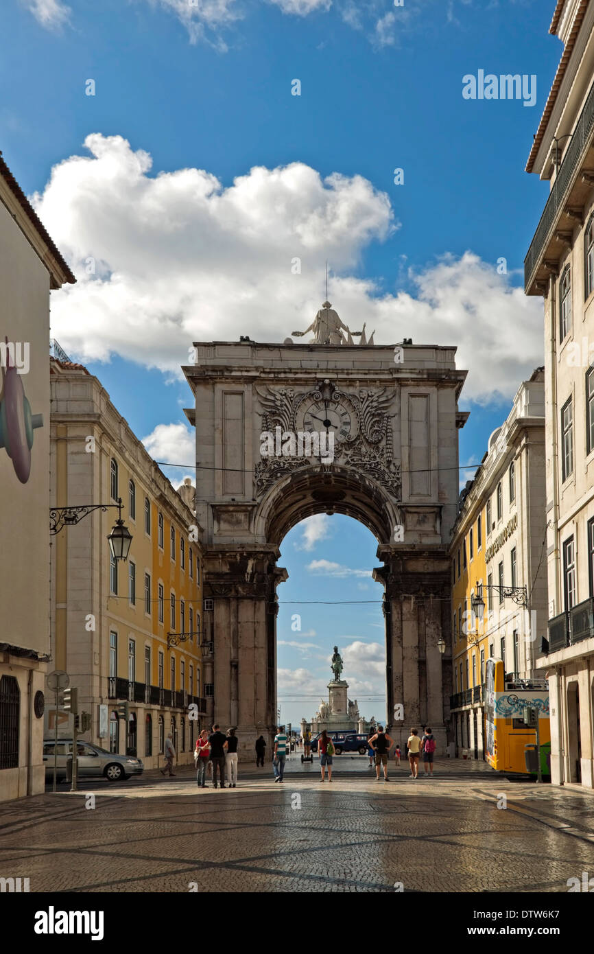 La Rua Augusta Arch è una pietra, arco trionfale-simili, edificio storico e di attrazione turistica di Lisbona, Baixa, Portogallo Foto Stock