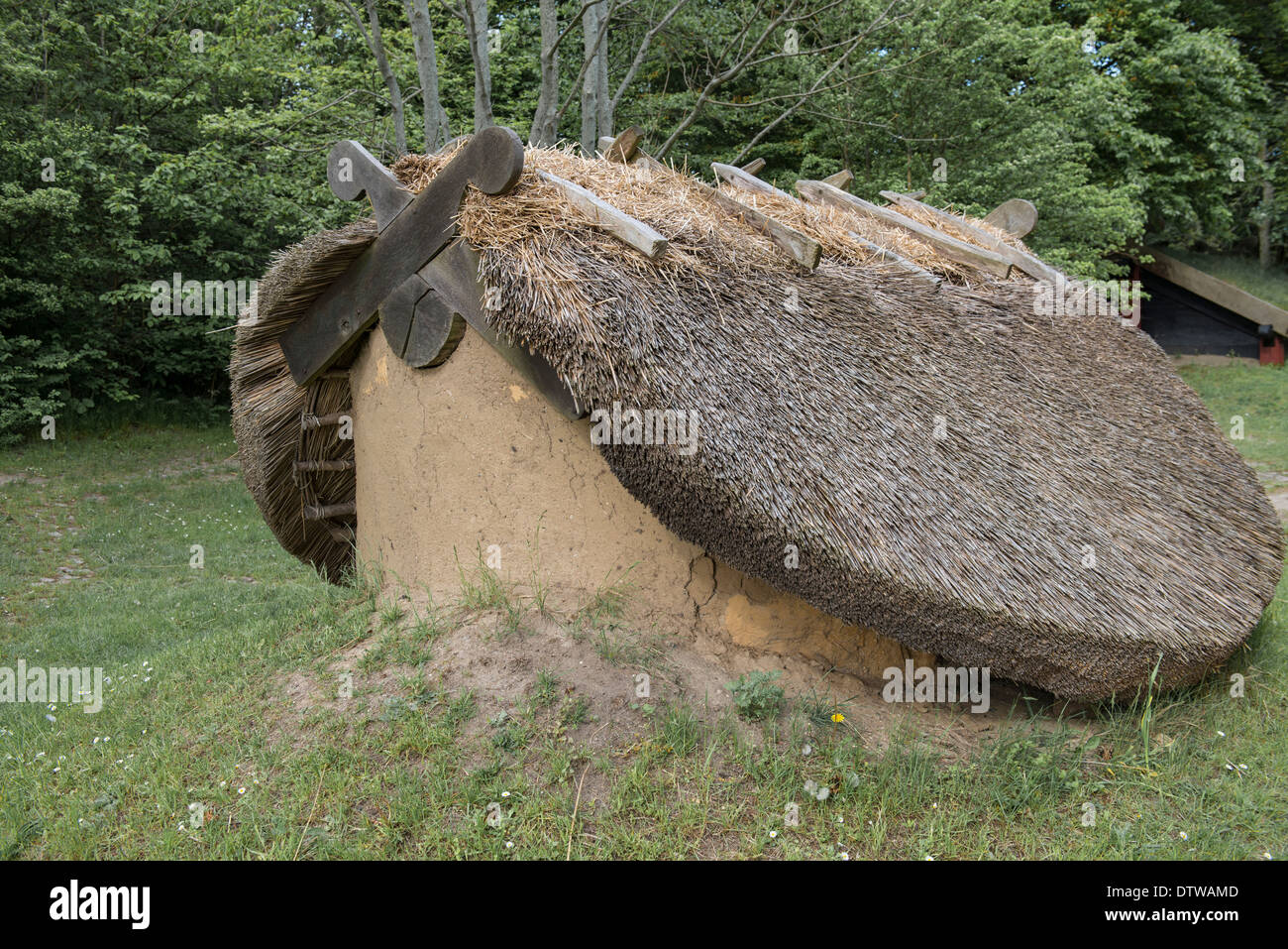 Viking casa in un danese viking village museum. Foto Stock