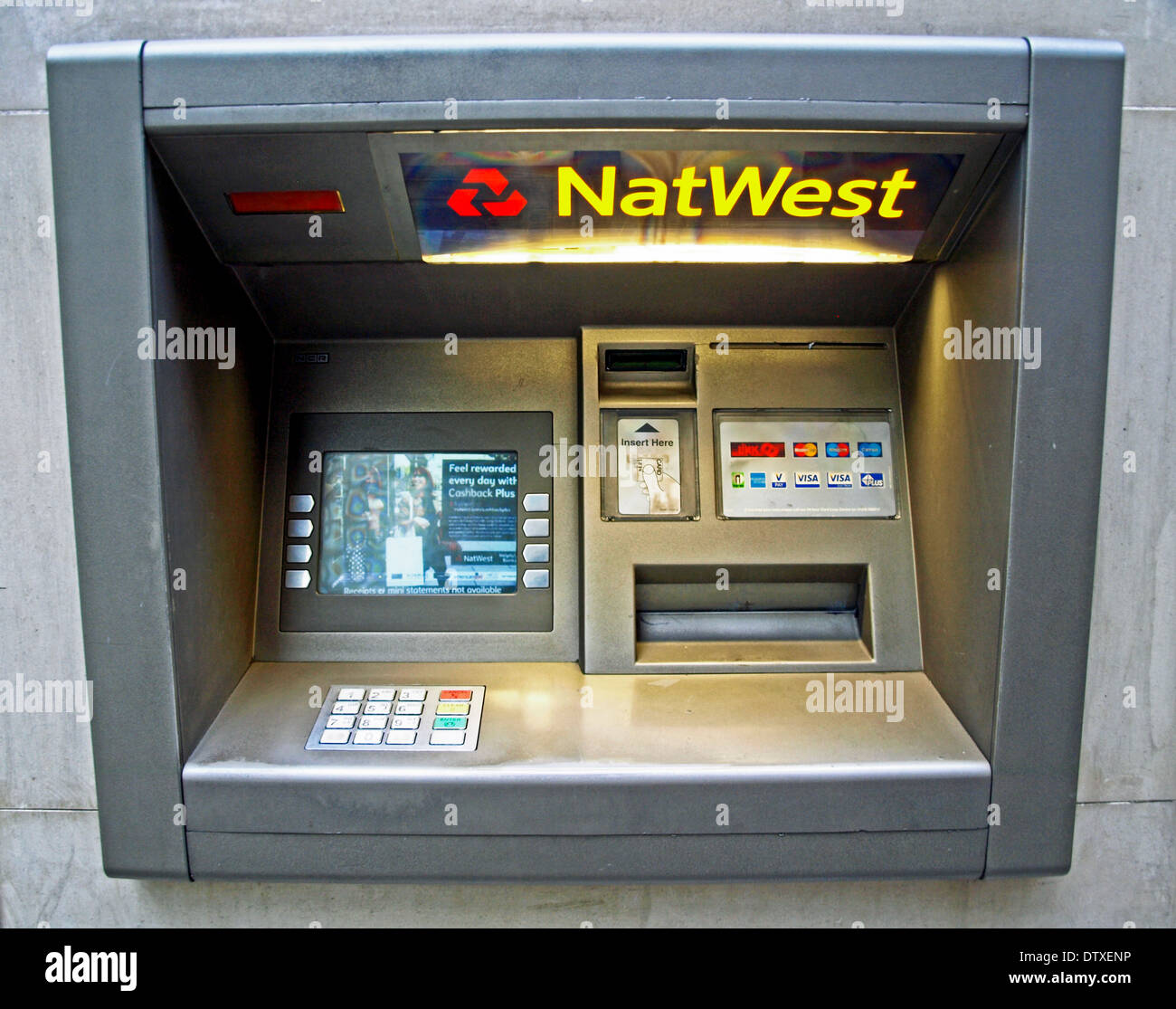 Natwest bancomat nella City di Londra, London, England, Regno Unito Foto Stock