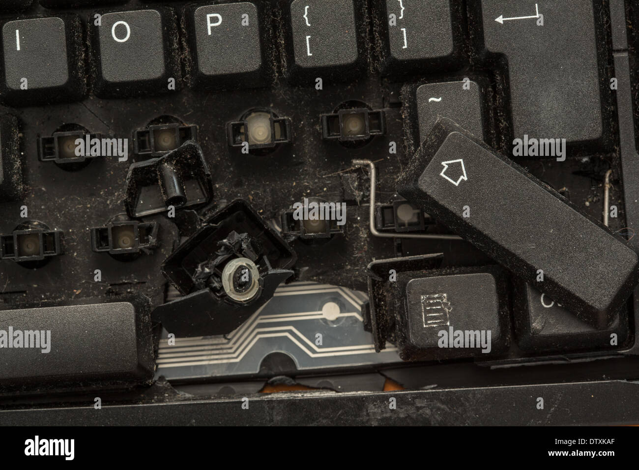 Broken keyboard immagini e fotografie stock ad alta risoluzione - Alamy