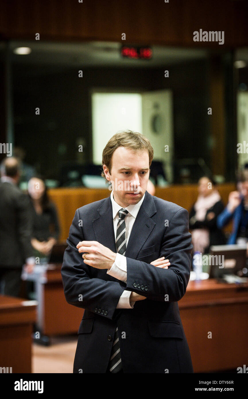 Bruxelles, Belgio. Il 24 febbraio 2014. British il ministro di Stato per le competenze e la Enterprise Matthew Hancock prima della gioventù e il Consiglio Istruzione a livello di UE con sede a Bruxelles, in Belgio, il 24.02.2014 da Wiktor Dabkowski Credito: dpa picture alliance/Alamy Live News Foto Stock