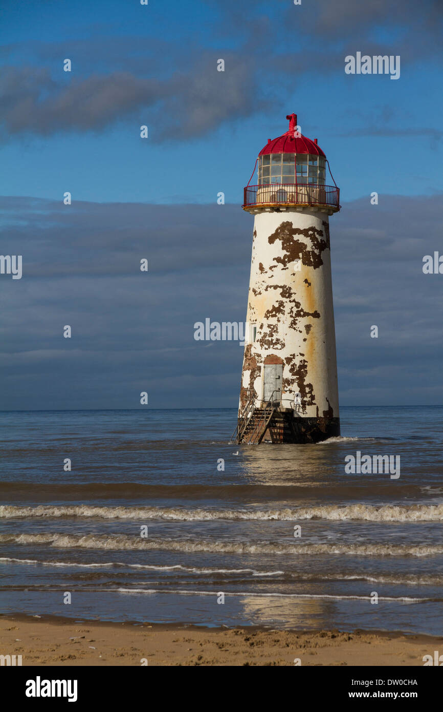 Talacre Lighthouse al punto di Ayr in Flintshire, il Galles del nord Foto Stock