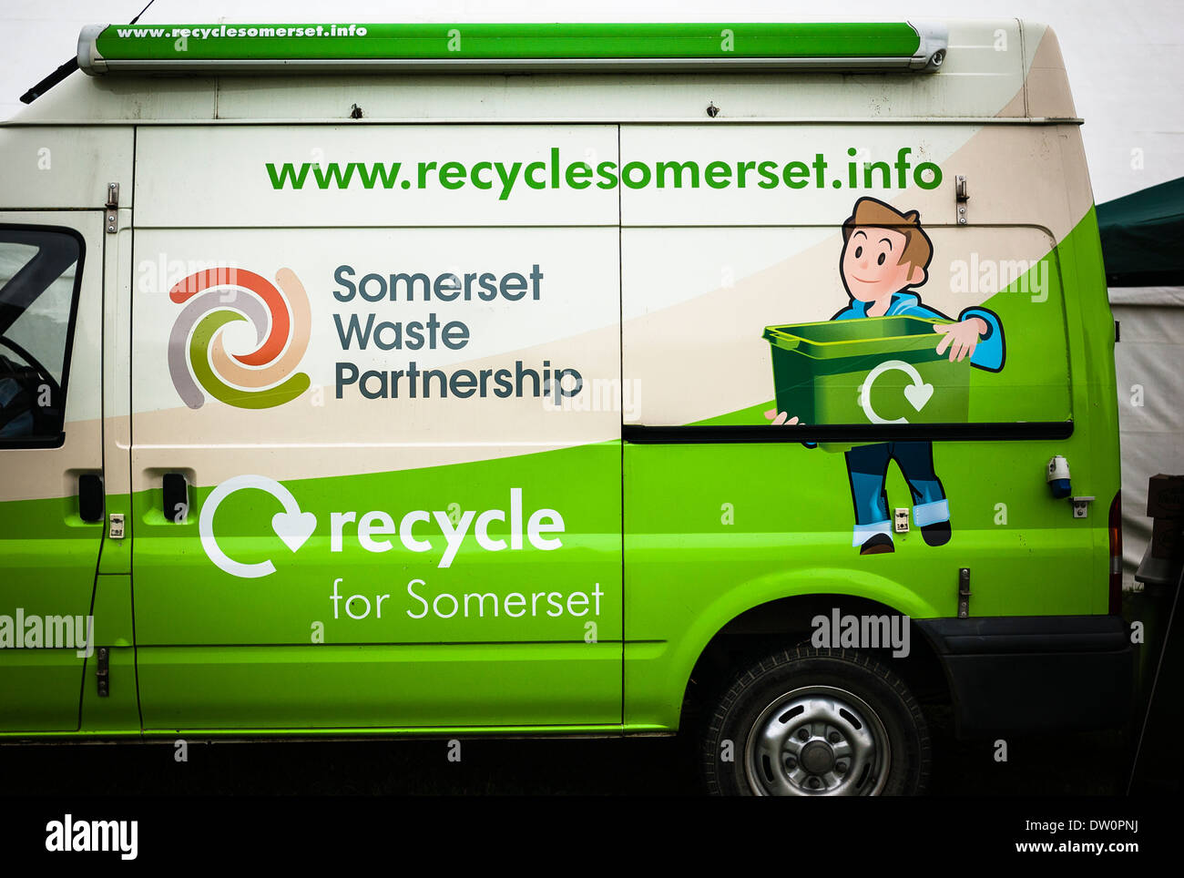 Van in Somerset consentendo il riciclaggio di prodotti di scarto Foto Stock