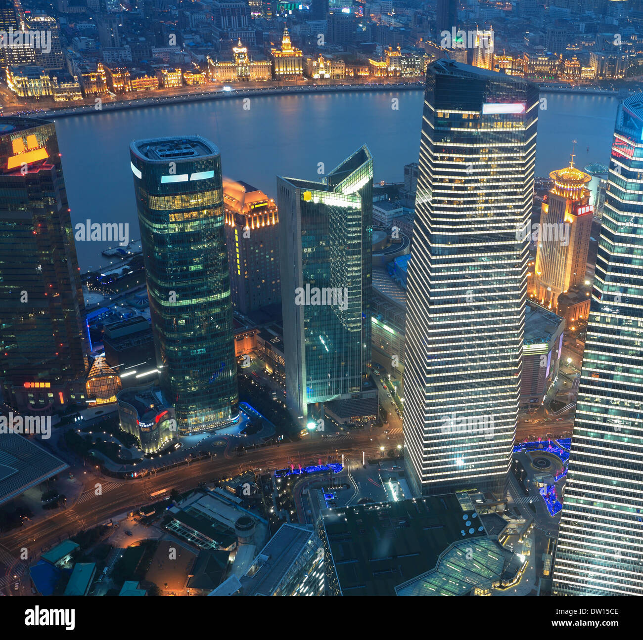 Shanghai lujiazui business center di notte Foto Stock