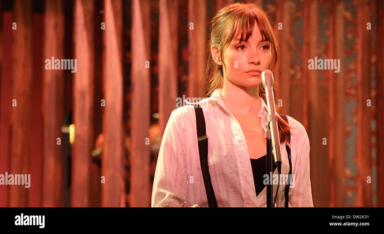 Vivere a VOLPI DEN 2013 Gravitas Ventures film con Jocelin Donahue come Kat Foto Stock