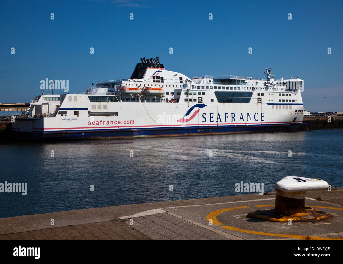 Mare Francia Berlioz accanto al porto di Calais, Francia Foto Stock