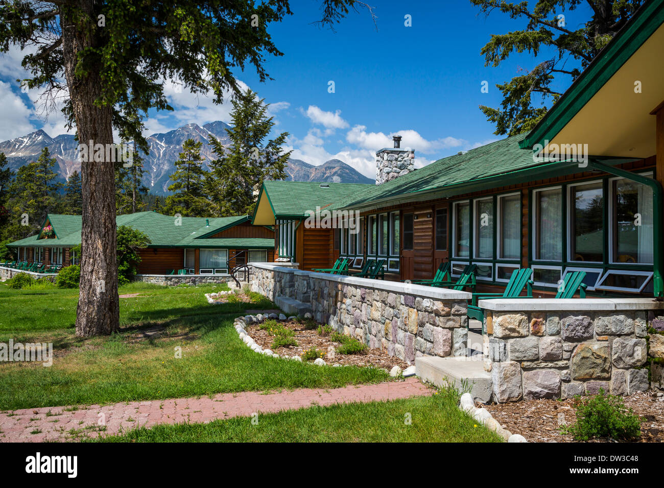 Il Fairmont Jasper Park Lodge nel Parco Nazionale di Jasper, Alberta, Canada. Foto Stock