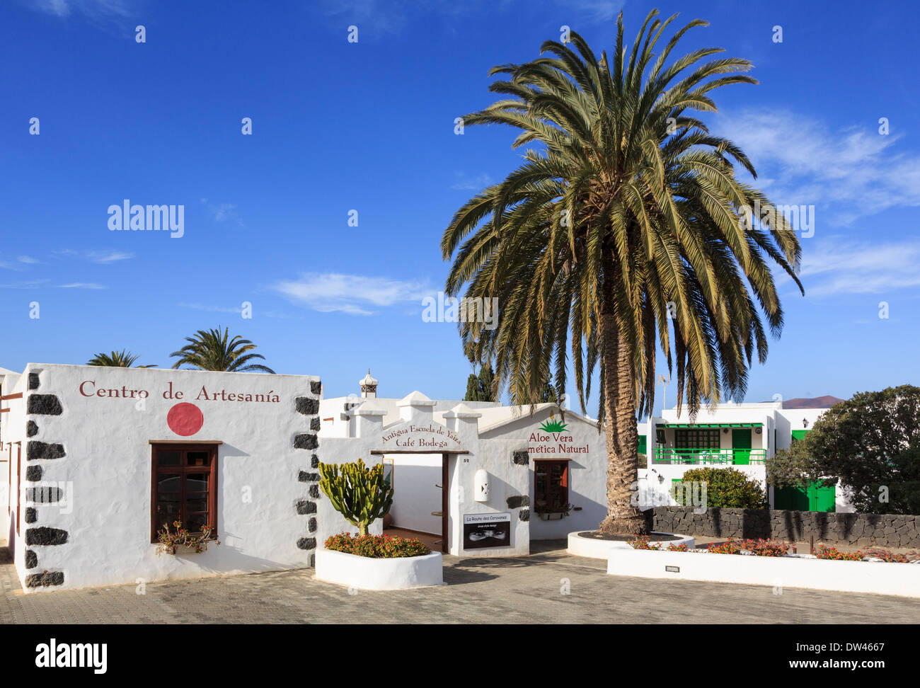 Centro de Artesania con negozi di artigianato cafe e bodega a Yaiza, Lanzarote, Isole Canarie, Spagna, Europa. Foto Stock