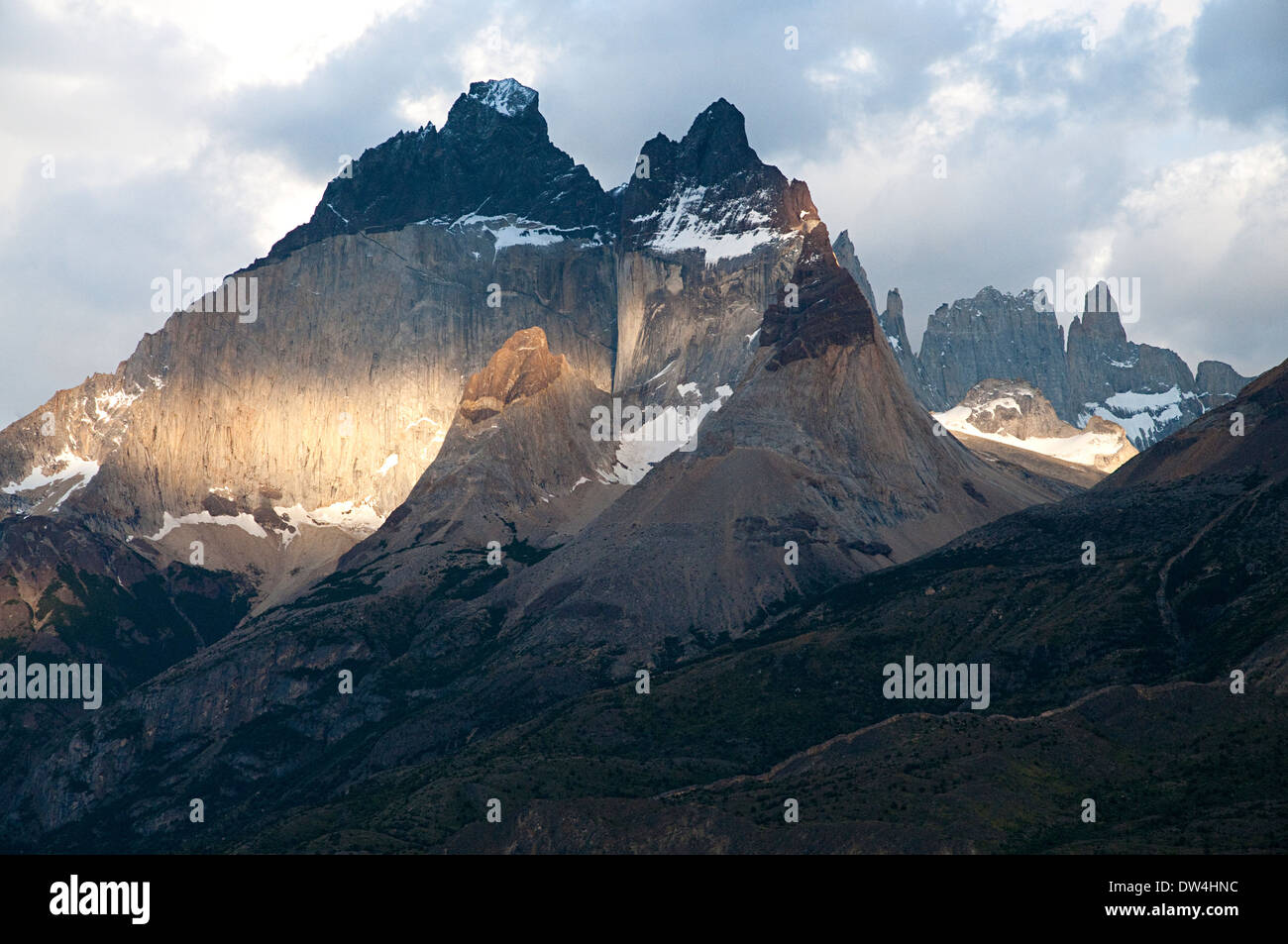 Il Hornos, Parco Nazionale Torres del Paine, Patagonia, regione di Magallanes, Cile, Sud America Foto Stock