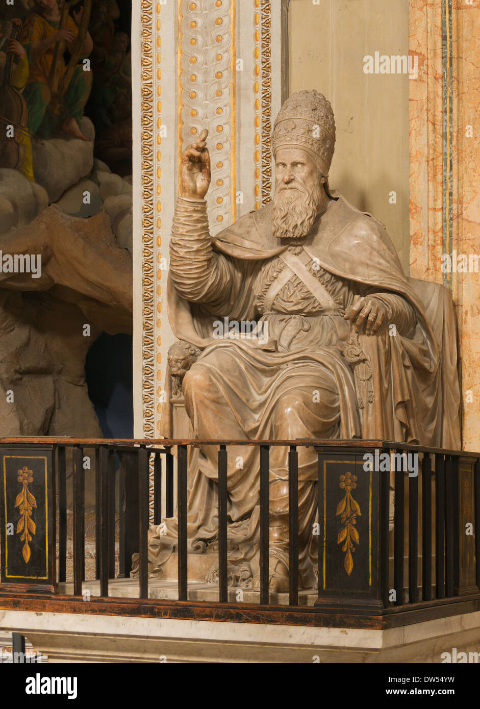 La statua di Papa Paolo III, Santa Maria in Aracoeli, Roma, Italia. Foto Stock