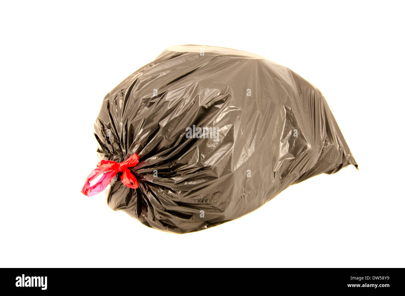 Isolato nero pieno di immondizia sacchetto di plastica in uno sfondo  bianco. Sacco della spazzatura Foto stock - Alamy