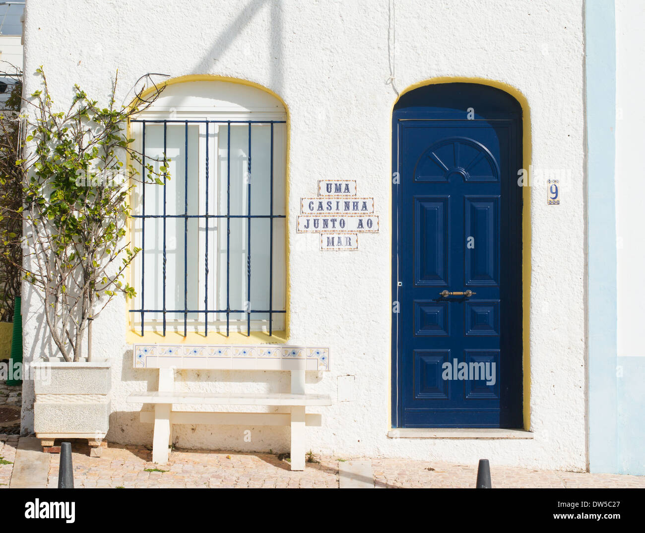 Un po' di casa al mare Uma Casinha Junto ao Mar Albufeira Algarve Portogallo, Europa Foto Stock