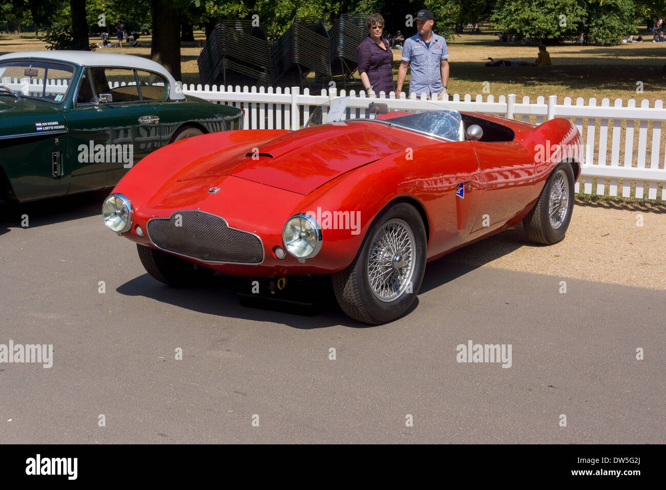 Aston Martin DB2 / 4 BERTONE SPIDER CONCORRENZA (1950-1959), Aston Martin Timeline, della celebrazione del centenario 2013, 100 anni Aston Martin, Kensington Park, Londra, Regno Unito, Europa Foto Stock