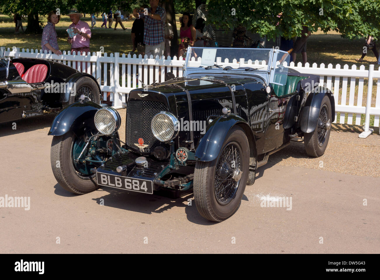 Aston Martin Aston Martin ULSTER 4 posti, di tipo A (1934-1935), Aston Martin Timeline, della celebrazione del centenario 2013, 100 Jahre Aston Martin, Kensington Park, Londra, Regno Unito, Europa Foto Stock