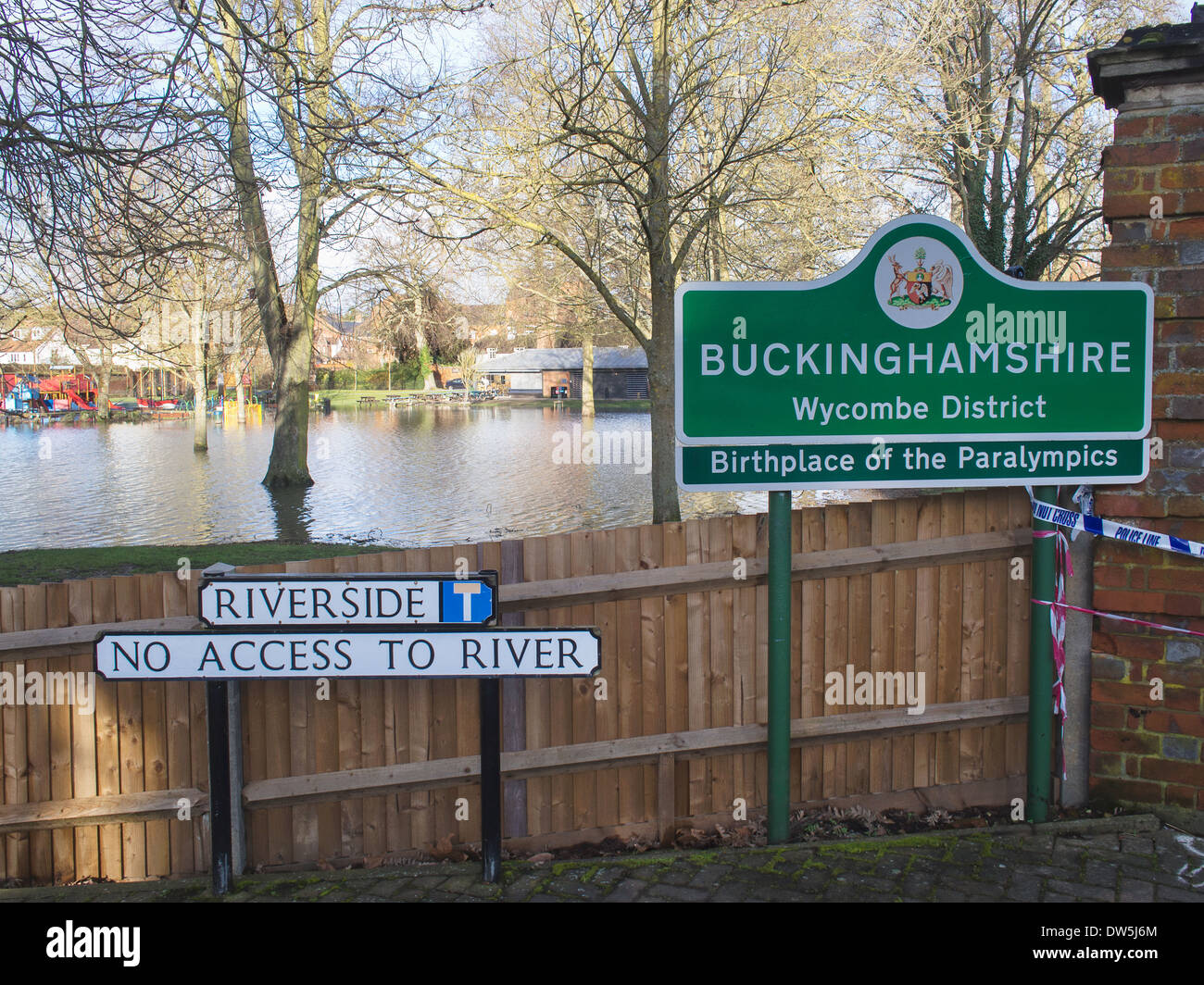 Verde contea di Buckinghamshire segno a Marlow in Wycombe distretto - il luogo di nascita di segno Paralimpiadi Foto Stock